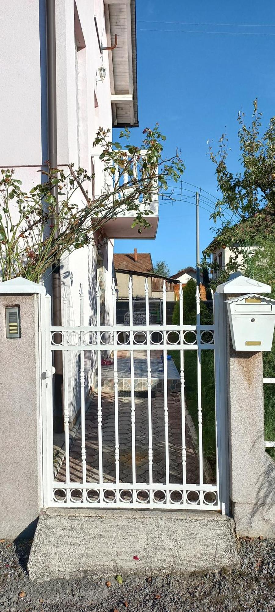 Holiday Home Peaceful Retreat Visoko Exterior foto