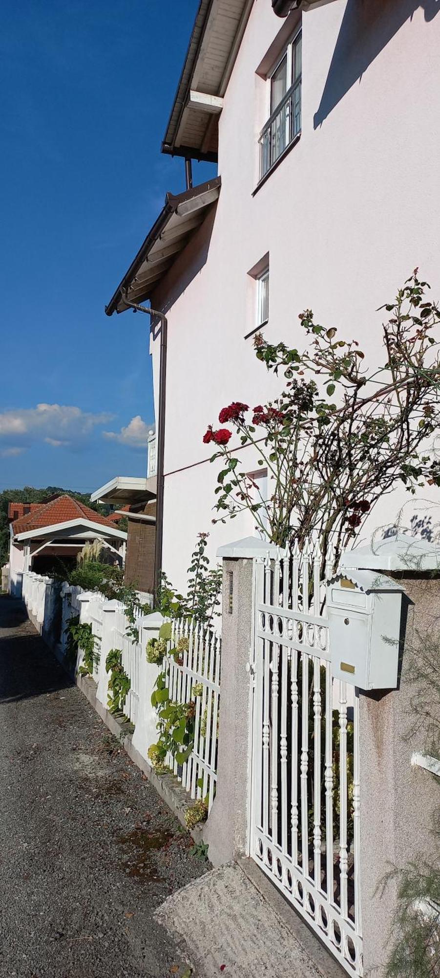 Holiday Home Peaceful Retreat Visoko Exterior foto