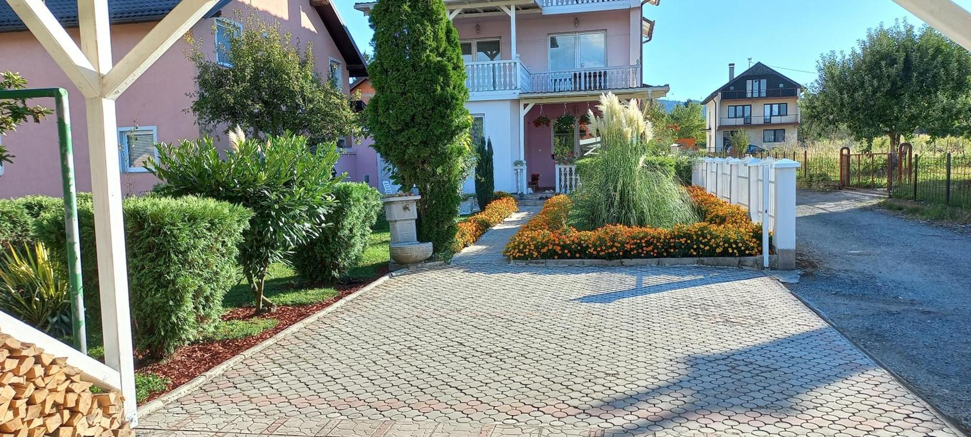 Holiday Home Peaceful Retreat Visoko Exterior foto